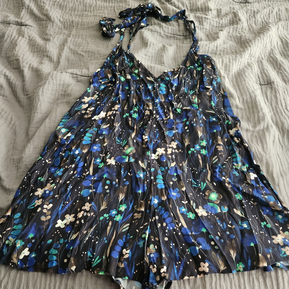 Millibon Floral Jumpsuit - Black and Blue